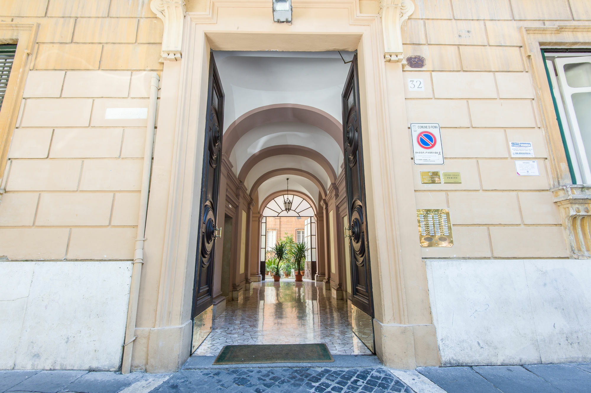 Penta Luxury House Hotel Rome Exterior photo